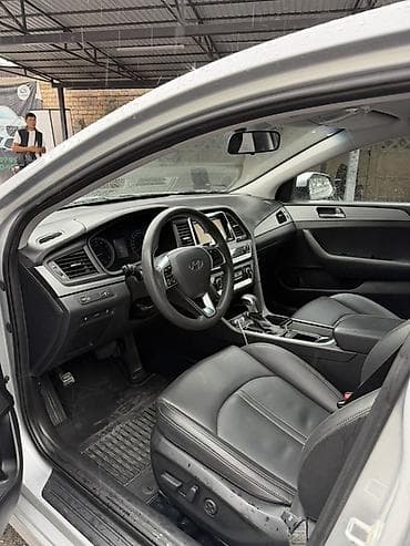 Транспорт: Hyundai Sonata: 2019 г., 2 л, Автомат, Газ, Седан — 7