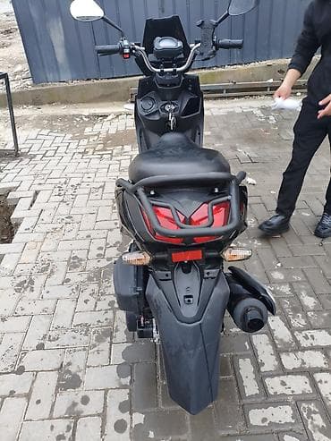 Скутеры: Тип скутера 150 куб. см, Бензин, Новый — 7