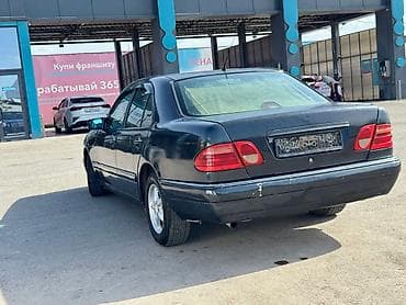 210: Mercedes-Benz E-Class: 1996 г., 2.3 л, Механика, Бензин, Седан — 4