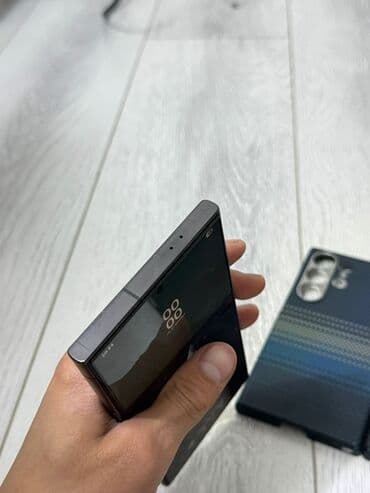 samsung galaxy tab e: Samsung Galaxy S24 Ultra, Б/у, 256 ГБ, цвет - Серый, 1 SIM, eSIM — 7