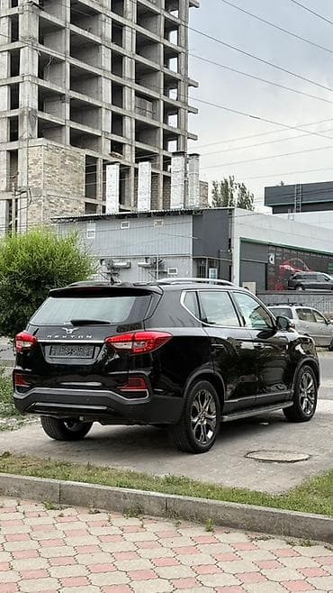 машины за 300 тысяч: Ssangyong Rexton: 2019 г., 2.2 л, Автомат, Дизель, Внедорожник — 3