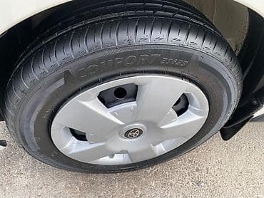 газ евро 4: Toyota Ist: 2004 г., 2 л, Автомат, Бензин, Седан — 2