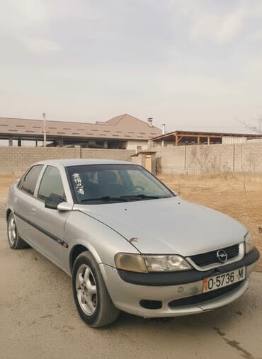 купить запчасти на опель вектра б: Opel Vectra: 1998 г., 1.8 л, Механика, Бензиновая, Седан — 2