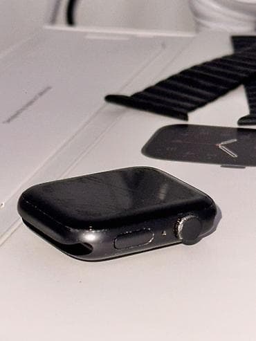 galaxy s19: Б/у Apple Watch SE 44 мм, корпус из алюминия в цвете Space Gray. Есть — 8