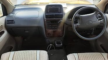 9: Toyota Ipsum: 2001 г., 1.9 л, Автомат, Бензин, Минивэн — 2