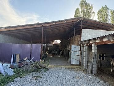 продам железный гараж: Сельхозпостройки и двор для содержания скота/хранения кормов - — 4