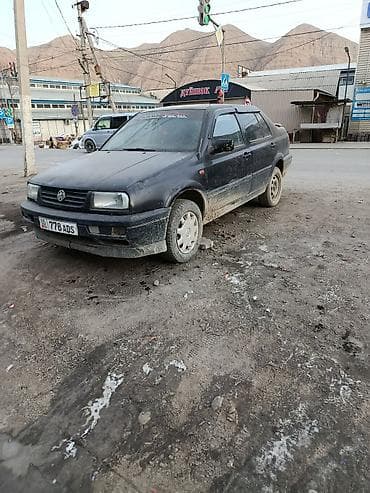 Volkswagen: Volkswagen Vento: 1994 г., 2 л, Механика, Бензин, Седан — 2