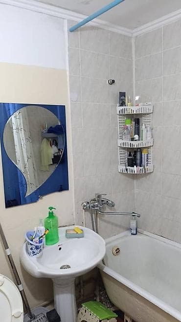 4: 2 комнаты, 43 м², 7 мкр 104 серия, 4 этаж, Старый ремонт — 2