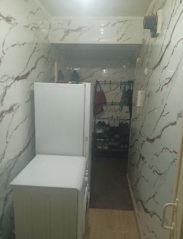 32: 1 комната, 32 м², 8 мкр 104 серия, 1 этаж — 8