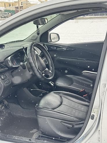 matiz spark: Chevrolet Spark: 2018 г., 0.1 л, Вариатор, Бензин, Хэтчбэк — 8