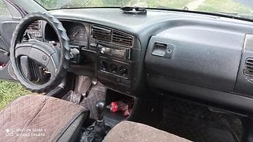 Продажа авто: Volkswagen Golf: 1993 г., 1.6 л, Механика, Бензин, Хэтчбэк — 6