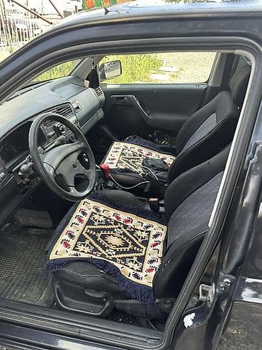 левое крыло ист: Volkswagen Golf: 1993 г., 1.6 л, Механика, Бензин, Хэтчбэк — 7