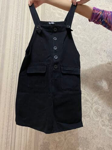 Джинсовый сарафан
Состояние как новое 
На 10-11 лет