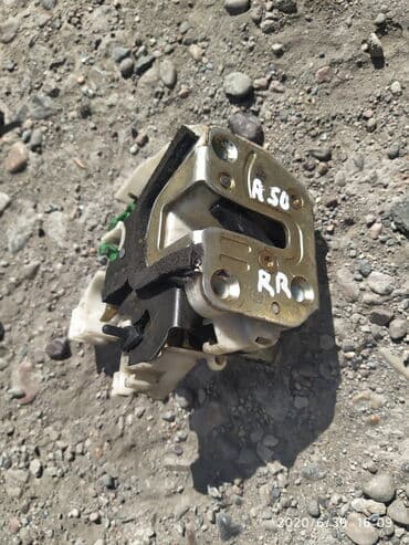 установка бронированных дверей: Nissan Pathfinder R50 Замок дверной центральный, Ниссан Патфаиндер — 1