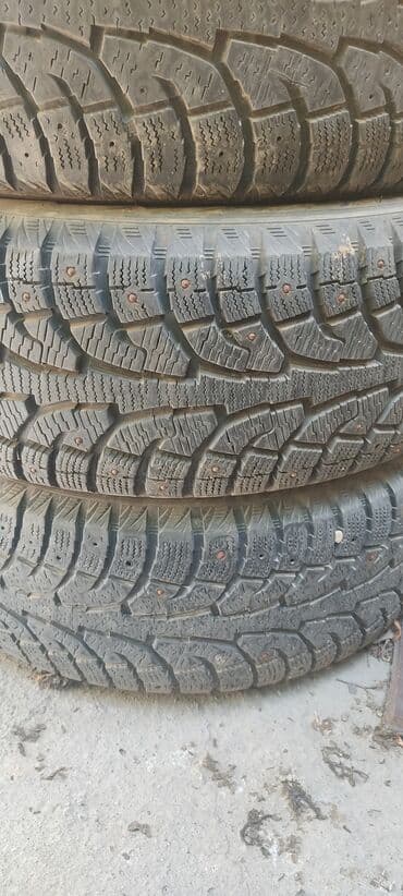 шинный центр бишкек цены: Продаю два комплекта зимних шин, одни шипованные, другие просто — 12