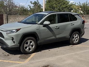 Toyota RAV4: 2019 г., 2.5 л, Автомат, Гибрид, Кроссовер — 2