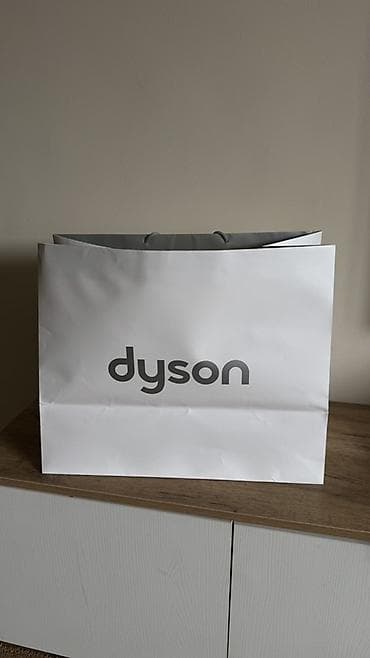Фирменный пакет Dyson и коробка