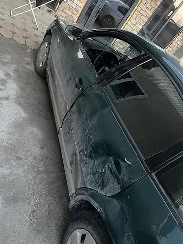 Унаа сатуу: Volkswagen Passat: 2003 г., 2 л, Кол менен иштөөчү, Бензин, Седан — 4