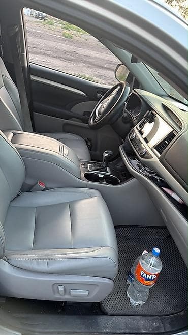 Транспорт: Toyota Highlander: 2017 г., Автомат, Бензин, Кроссовер — 3