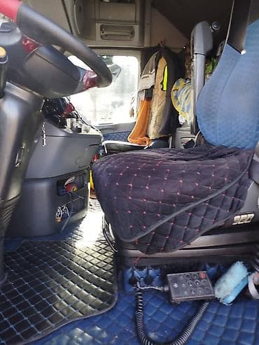 купить камаз с прицепом бу: Тягач, Mercedes-Benz, 2008 г., Без прицепа — 4