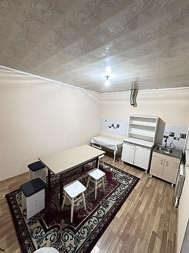 продаю квартиру 4 мкр: 4 комнаты — 7