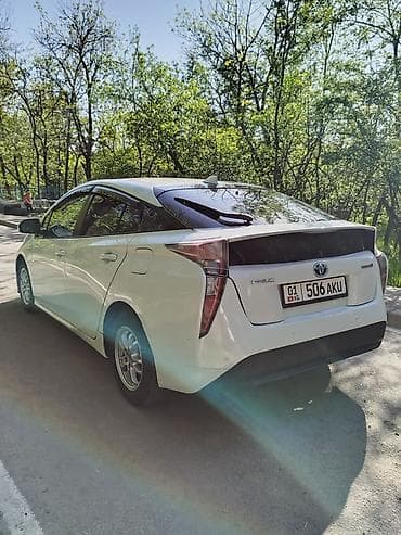 Toyota Prius: 2017 г., 1.8 л, Вариатор, Гибрид, Хэтчбэк — 5
