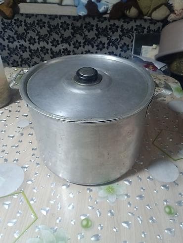 сковорода ссср: Алюминиевая кастрюля с крышкой - Объем: примерно 8–10 л (высокие — 1