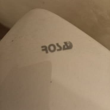 банные принадлежности: Продам в г.Ош: унитазы,ванную со смесителем 3500с, умывальник с — 4