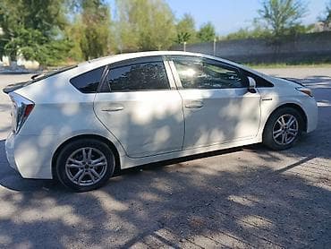 toyota prius plus: Toyota Prius: 2014 г., 1.8 л, Вариатор, Гибрид, Хэтчбэк — 3