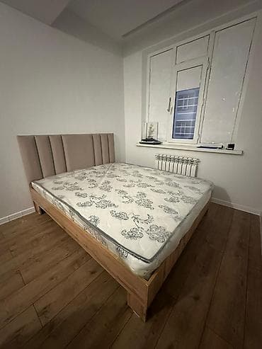 Двуспальная кровать, С мягким изголовьем, длина - 200 см