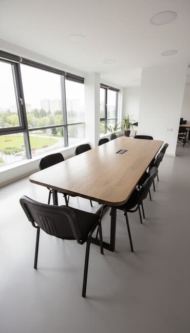 сдаю швейный цех с оборудованием: 📍Продаётся действующий салон красоты с учебным центром. Помещение в — 1