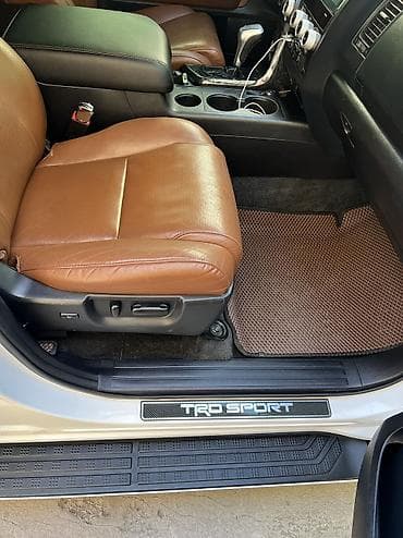 range over: Toyota Sequoia: 2018 г., 5.7 л, Автомат, Бензин, Внедорожник — 9