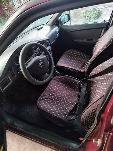 чанган уни к: Daewoo Nexia: 2008 г., 1.6 л, Кол менен иштөөчү, Бензин, Седан — 2