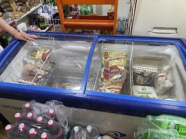 Чай, кофе, напитки: Продукты питания и напитки в холодильных витринах Ассортимент: - — 1