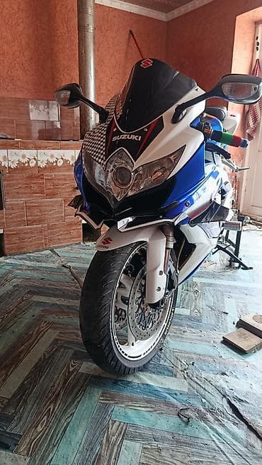 кабина мото: Спортбайк Suzuki, 600 куб. см, Бензин, Взрослый, Б/у — 5