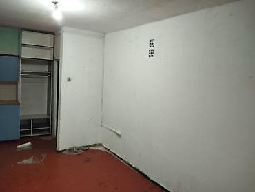 малосемейка ош хбк: 17 м², Без мебели — 3