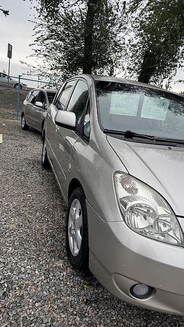 Транспорт: Toyota Corolla Verso: 2003 г., 1.8 л, Механика, Газ, Минивэн — 5