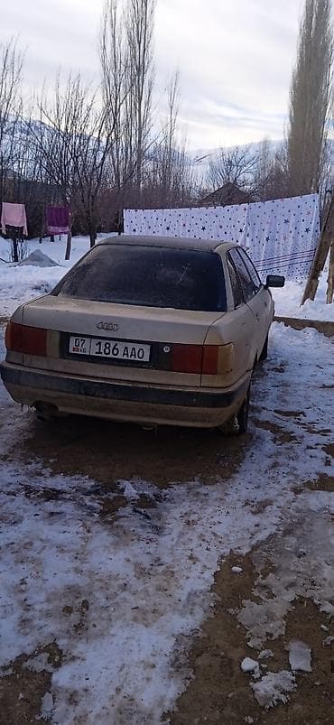 hyundai venue: Audi 80: 1992 г., 0.2 л, Механика, Бензин, Седан — 5