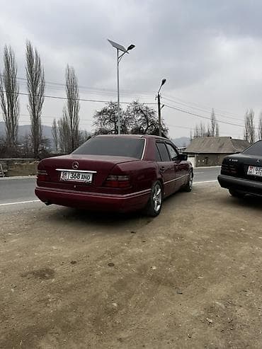 mercedesbenz авто: Mercedes-Benz W124: 1994 г., Седан — 5