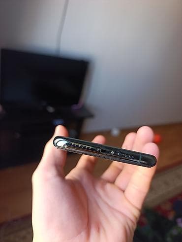 aphone 12 pro: IPhone 11 Pro, Matte Midnight Green, Защитное стекло — 2