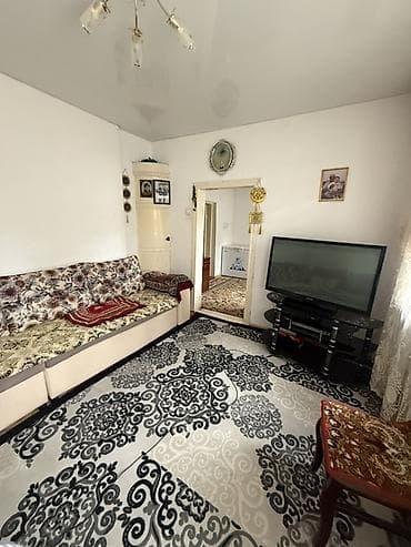 jack 4: Продаю пол дома 4-х комнатный С мебелью В доме имеется; душевая — 1