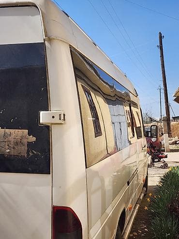 samsunk s10: Пассажирский микроавтобус (длинная база, высокий потолок), белый цвет — 4