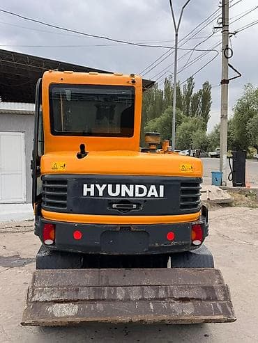 Экскаватор, Hyundai, Колесный