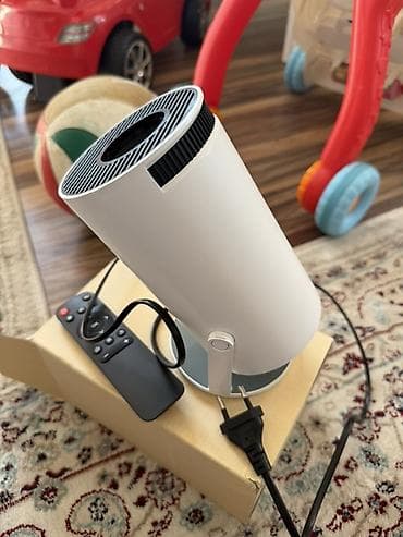 Компактный домашний проектор с пультом ДУ - Тип: мультимедийный at lalafo.kg Компактный домашний проектор с пультом ДУ - Тип: мультимедийный