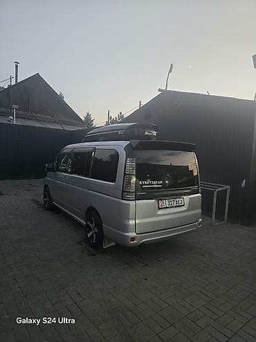 капот на марк 2: Honda Stepwgn: 2005 г., 2 л, Автомат, Газ, Минивэн — 3