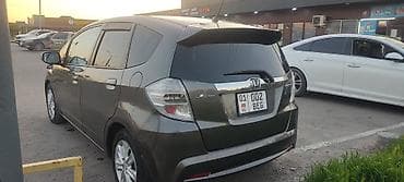 type r: Honda Fit: 2012 г., 1.3 л, Автомат, Бензин, Хэтчбэк — 3