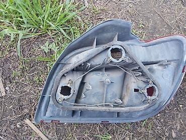 тойота виш фара: Задние фонари (левый и правый) для Toyota vitz - Оригинальные фонари — 1