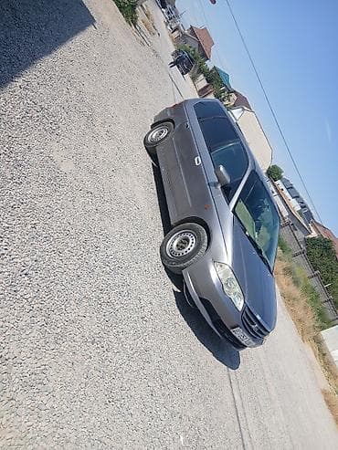 Honda Odyssey: 2002 г., 2.3 л, Автомат, Бензин, Хэтчбэк — 4