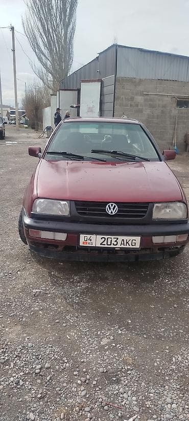 Volkswagen: Volkswagen Vento: 1993 г., Бензин, Седан — 3