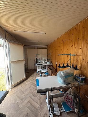 салон помещения: Модульное помещение из морского контейнера с панорамным остеклением - — 4